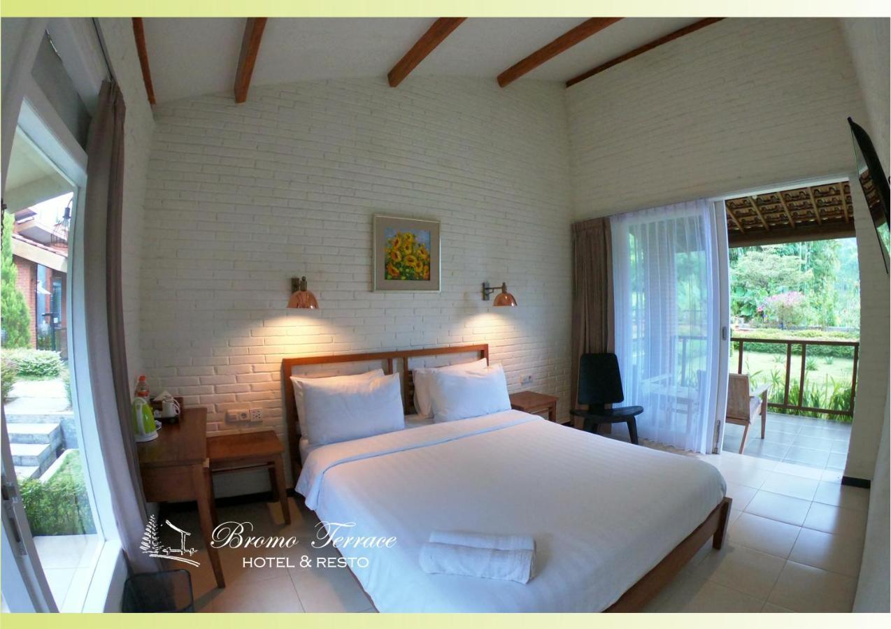 Bromo Terrace Hotel Esterno foto